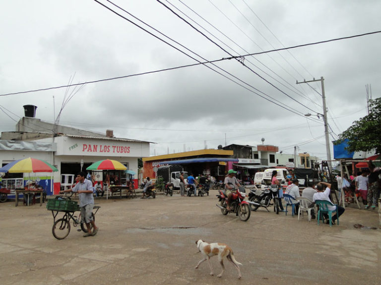 En el margen oriental del río Magdalena, está Santa Ana.