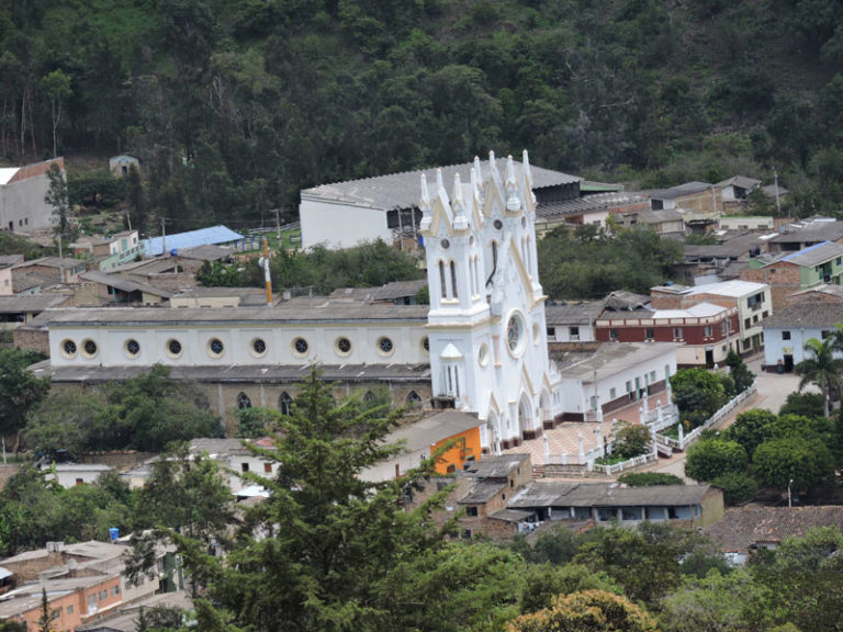 San Mateo Municipio entre montañas, al norte de Boyacá. San Mateo Municipio entre montañas, al norte de Boyacá.